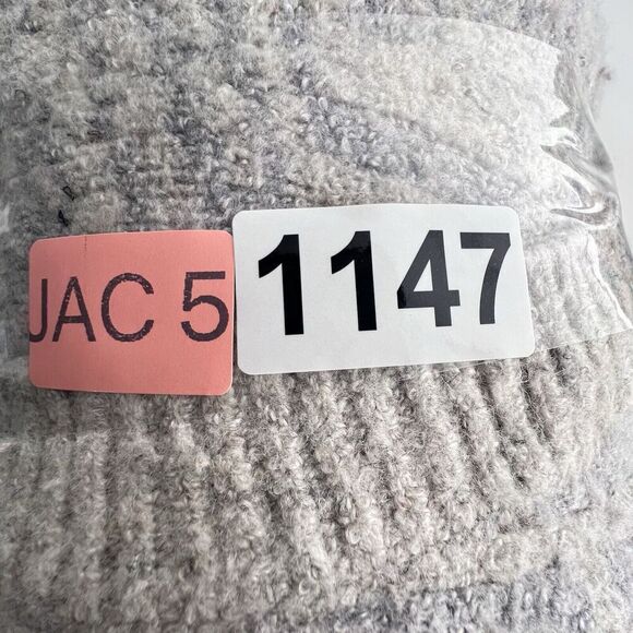 Free People Wool Blend V-neck Sweater womens Size Large Gray White Hooded - Picture 10 of 10